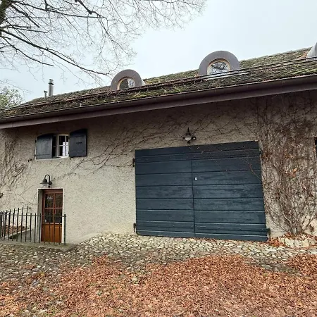 Luxury Lakeview Willa