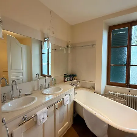 Luxury Lakeview