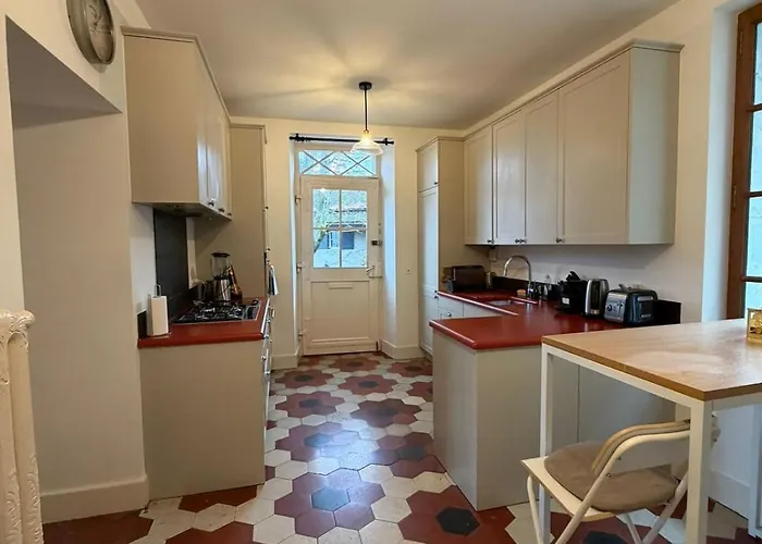 Willa Luxury Lakeview